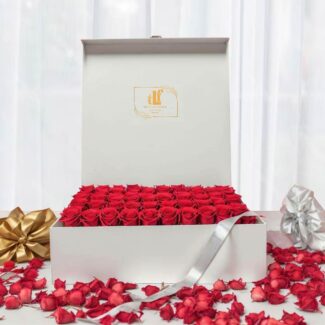 red roses flap box bouquet