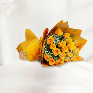 yellow roses and gypso bouquet